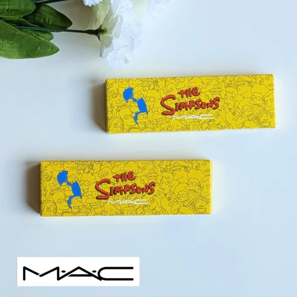 Limited Edition MAC The Simpsons That Trillion Doll Eyeshadow Palette- NIB NEW